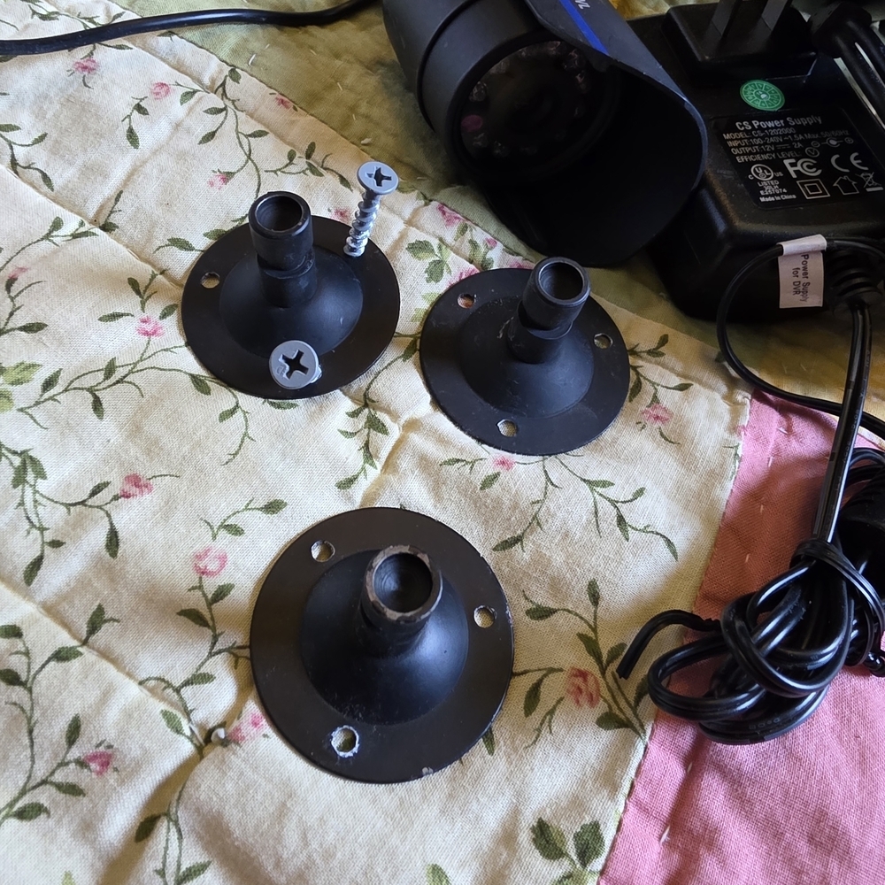Nigh Owl Black Security Camera System - Picture 3 of 8